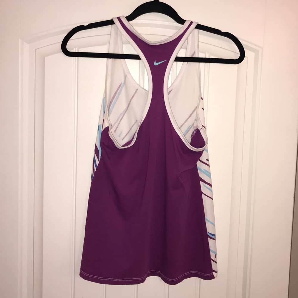 Nike Racerback workout tank - Picture 2 of 3